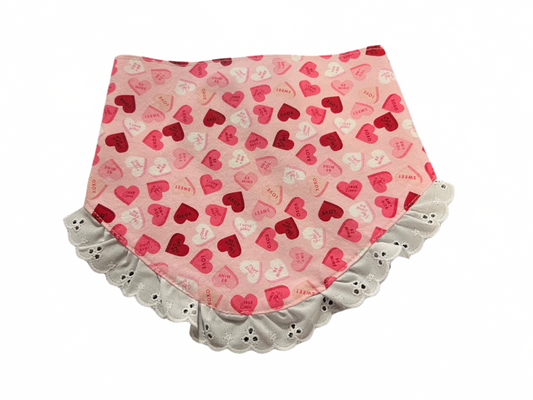 PUP & CAT LOVE RUFFLE SNAP-ON BANDANA